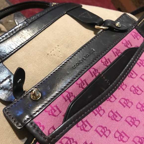 Dooney and Bourke purse. - Picture 3 of 4